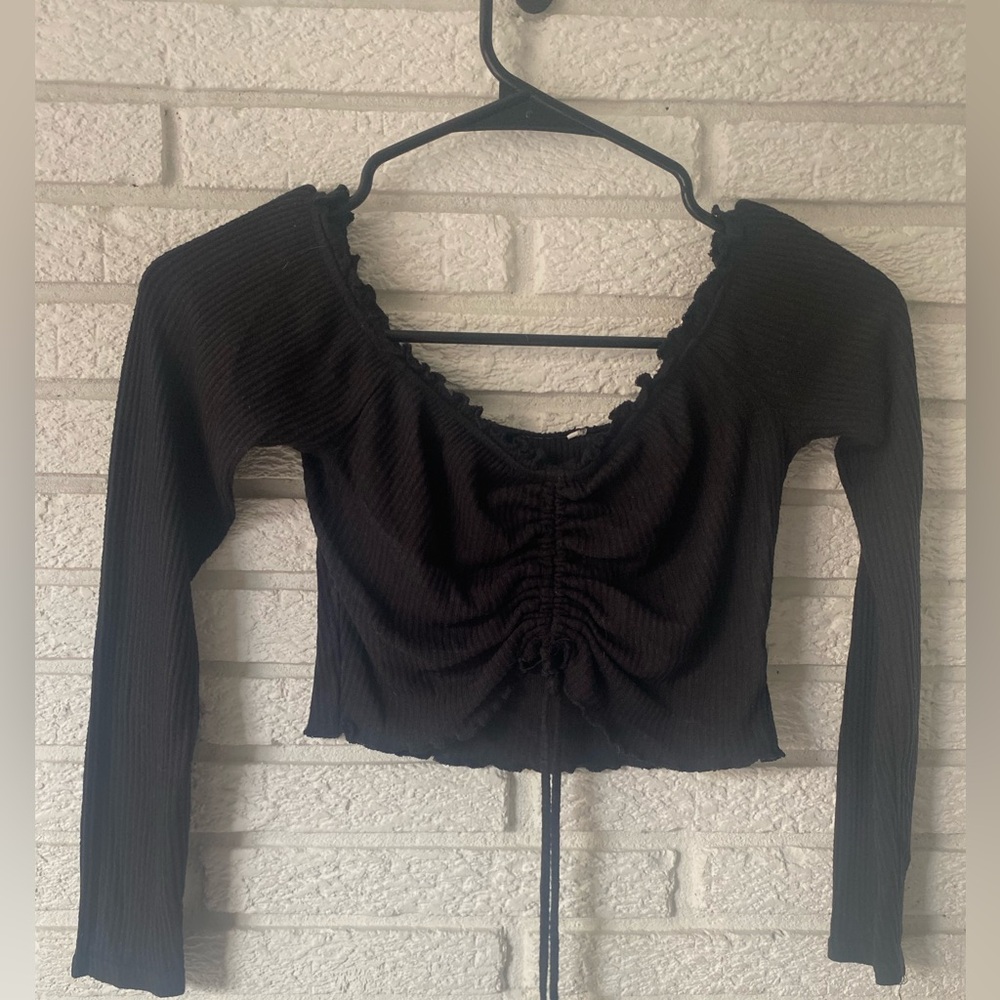ME TO WE BLACK TIED CROP TOP